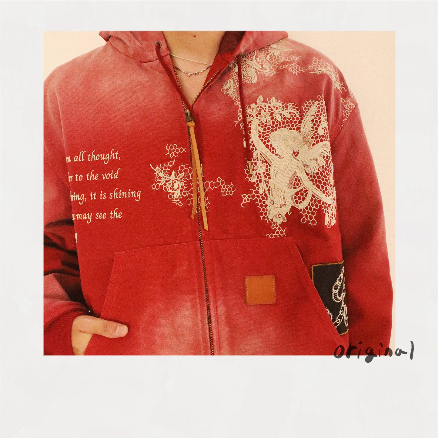 Vintage-effect embroidered jacket Red