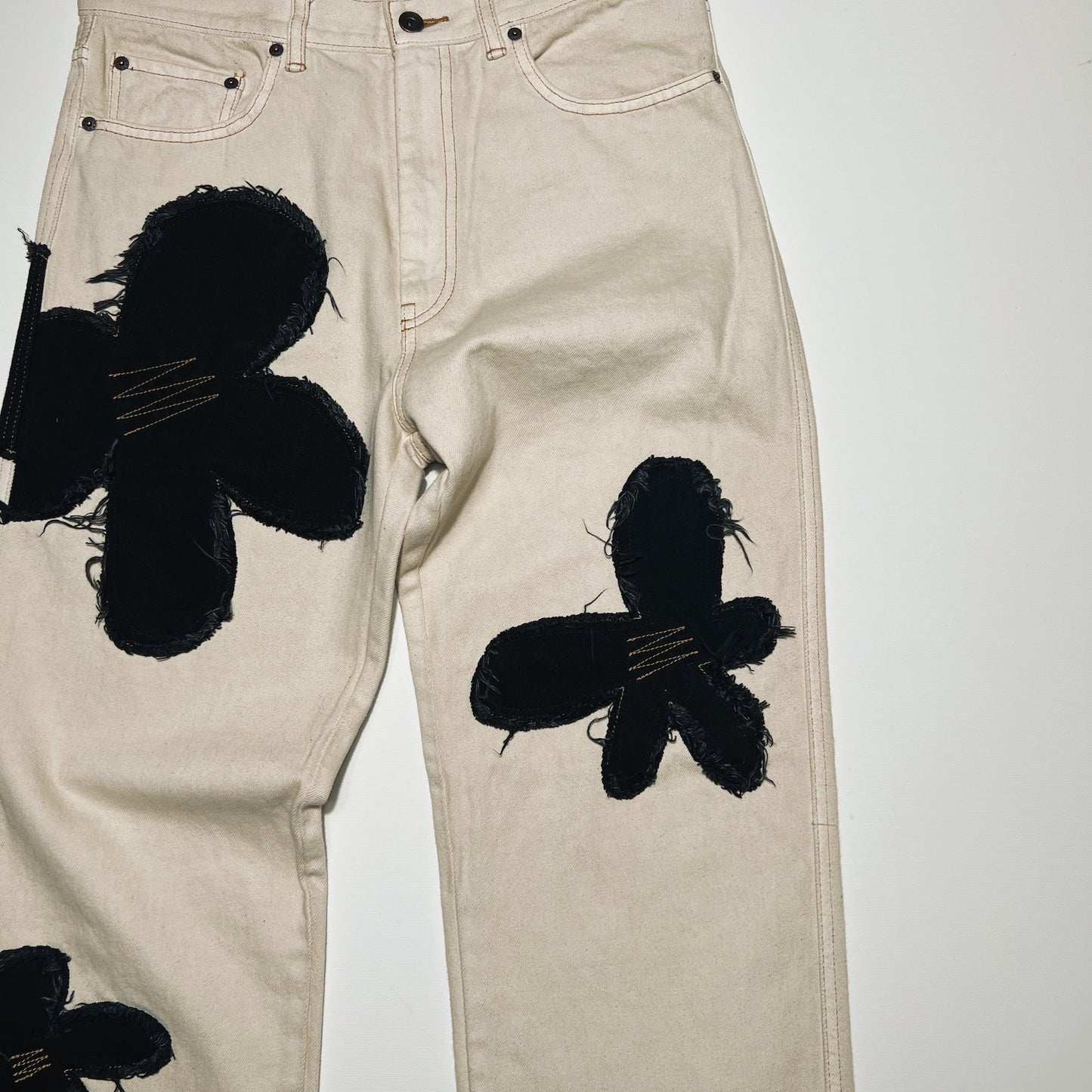 Flower pattern denim pants Beige