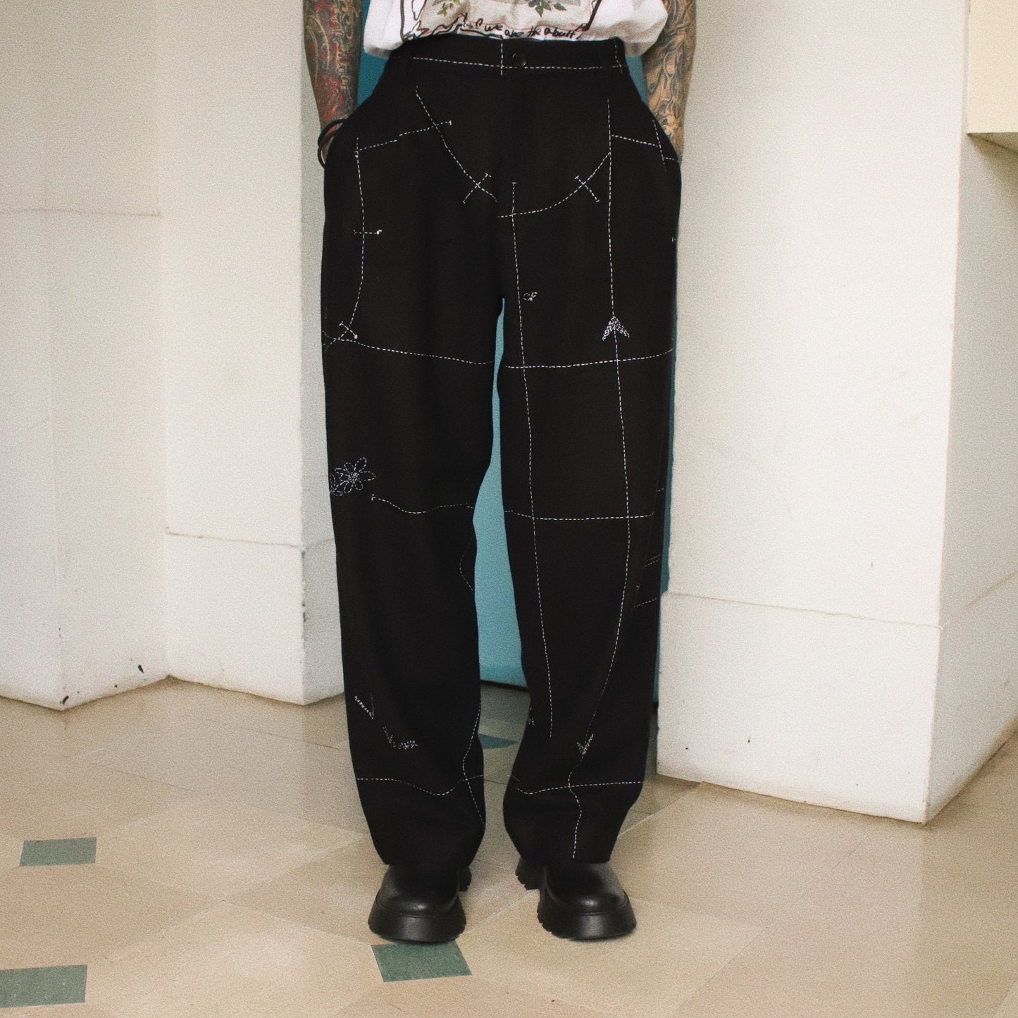 Hand embroidery pants Black