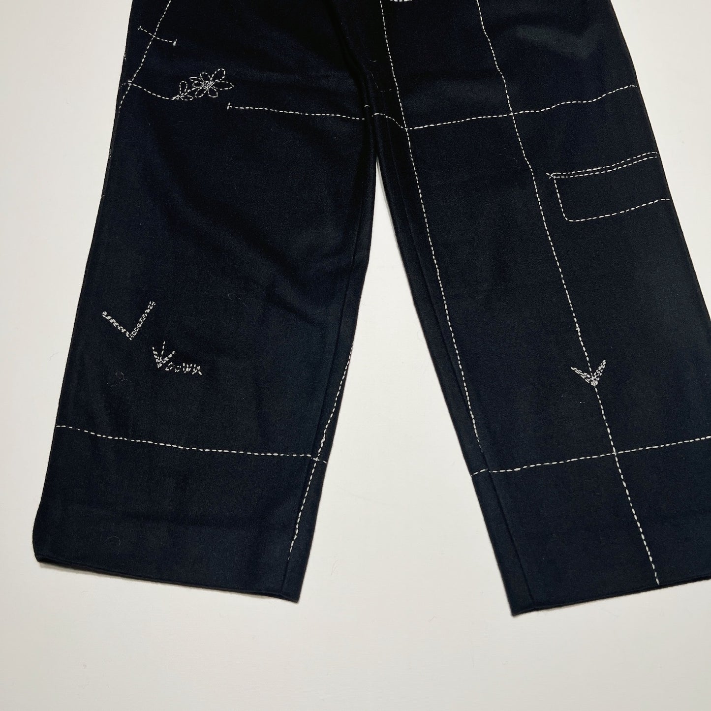 Hand embroidery pants Black