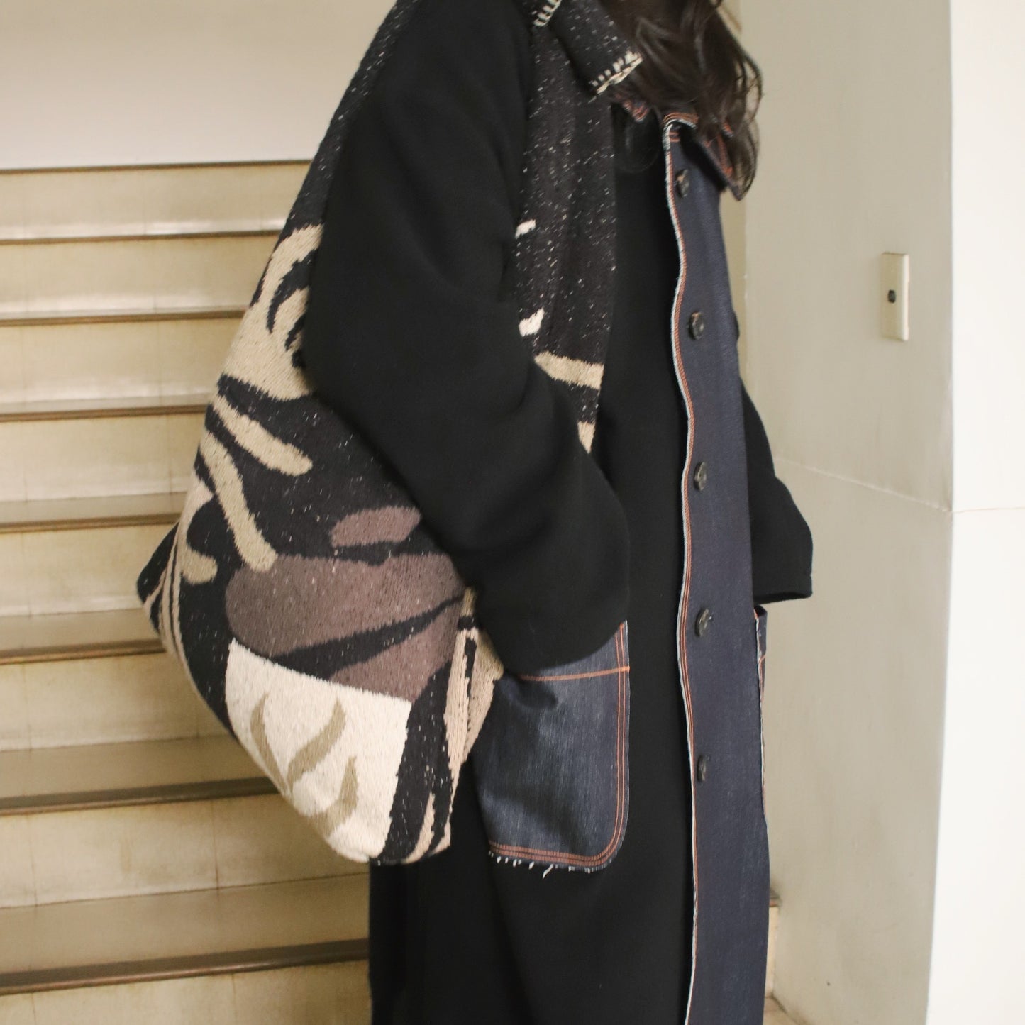 Intarsia-knit bag Black