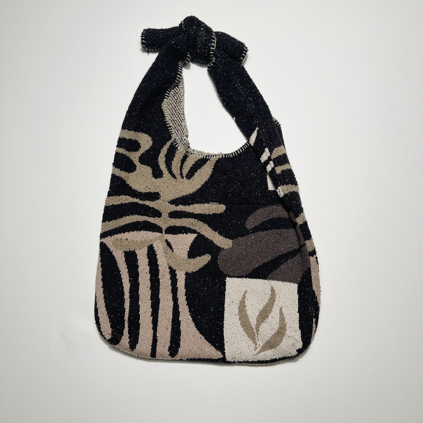 Intarsia-knit bag Black