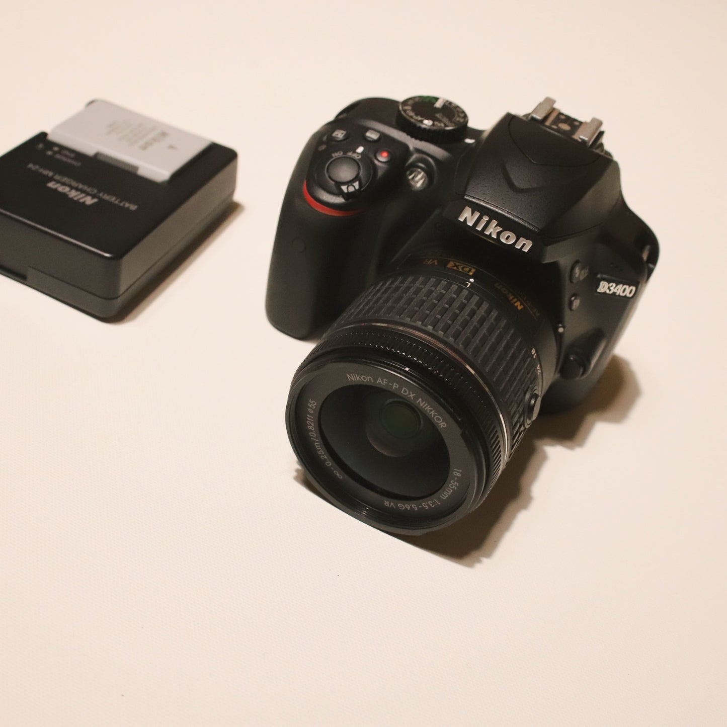 Nicon D3400