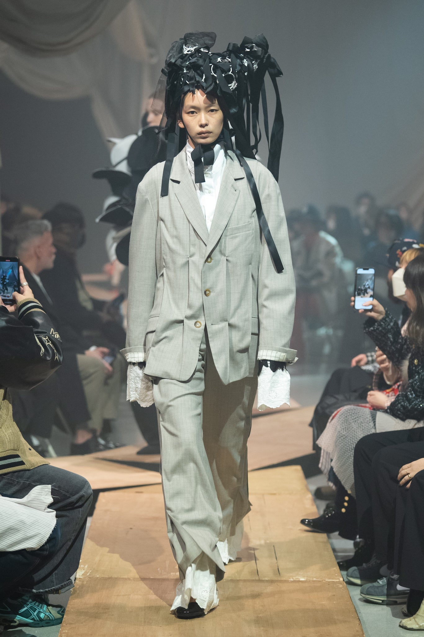 Pleat-detail single-breasted jacket Gray