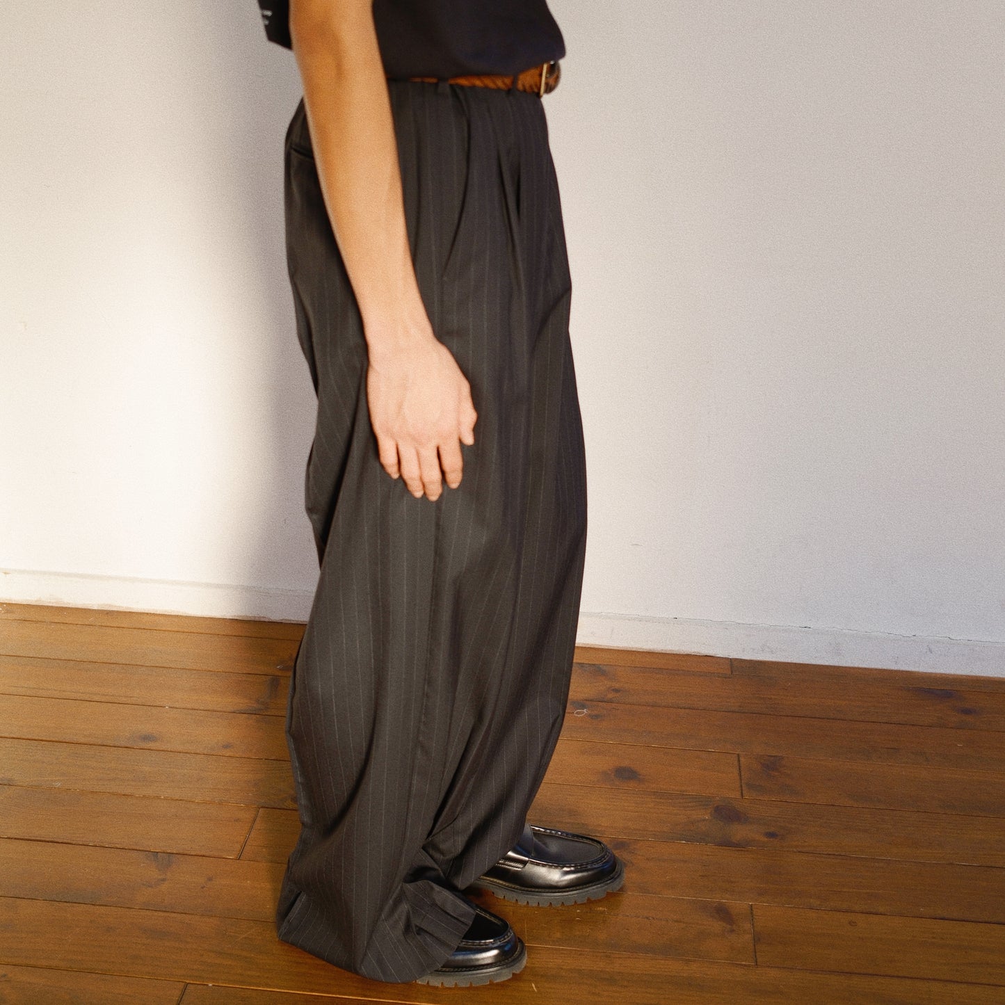 Pleated Stripe Summer Wool Pants　Black