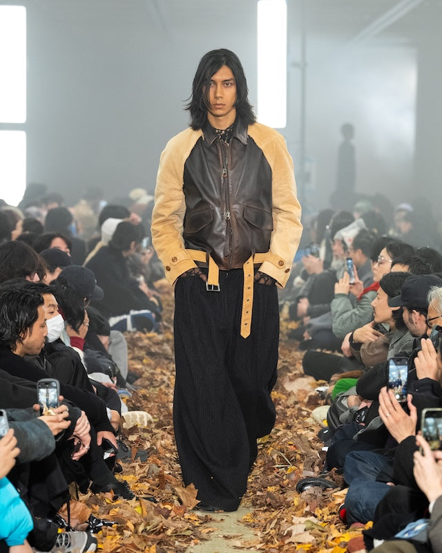 Vintage-eﬀect leather jacket Brown