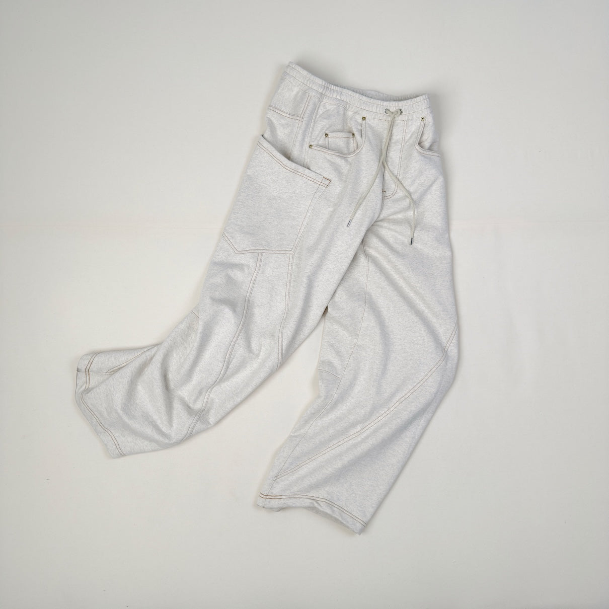 3D cutting sweat pants Oatmeal