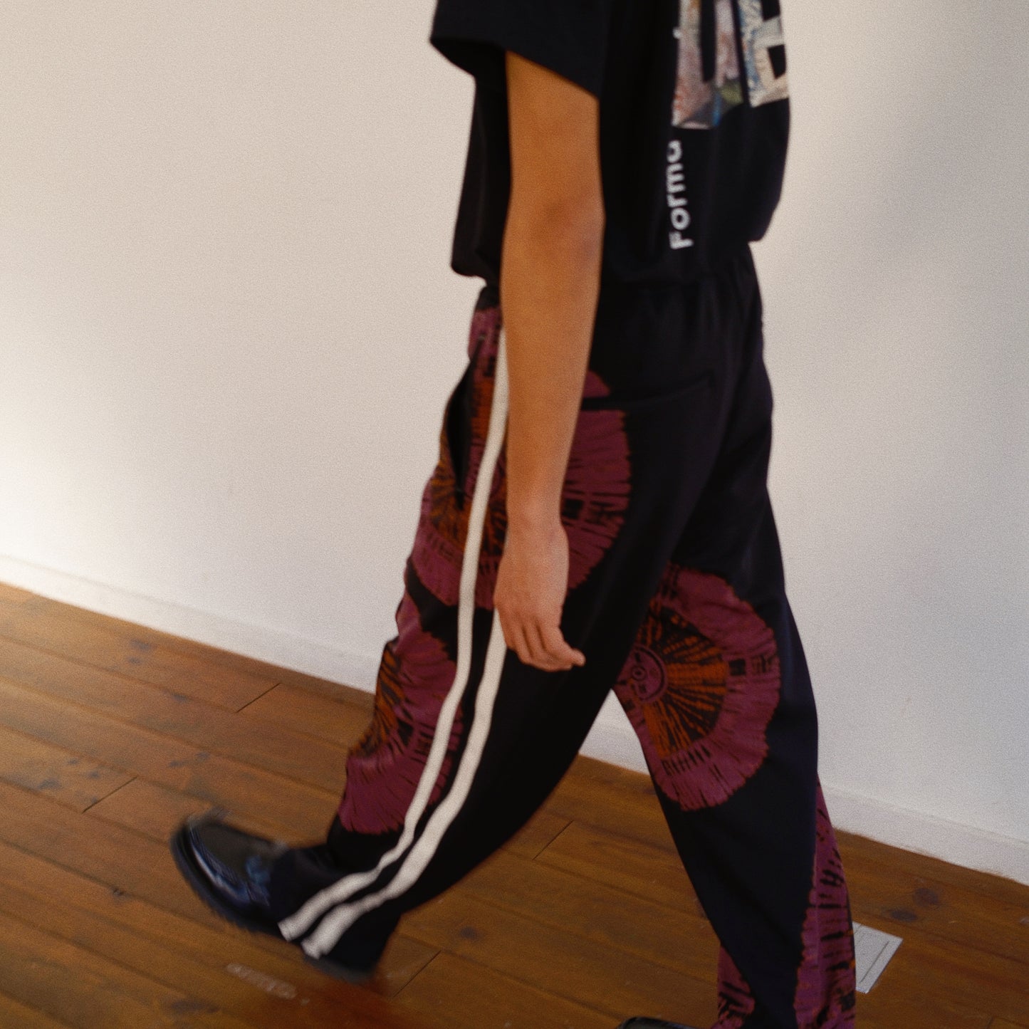 Tie-Dye Track Pants Black p-03