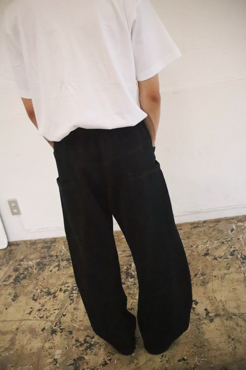 3D cutting sweat pants Black
