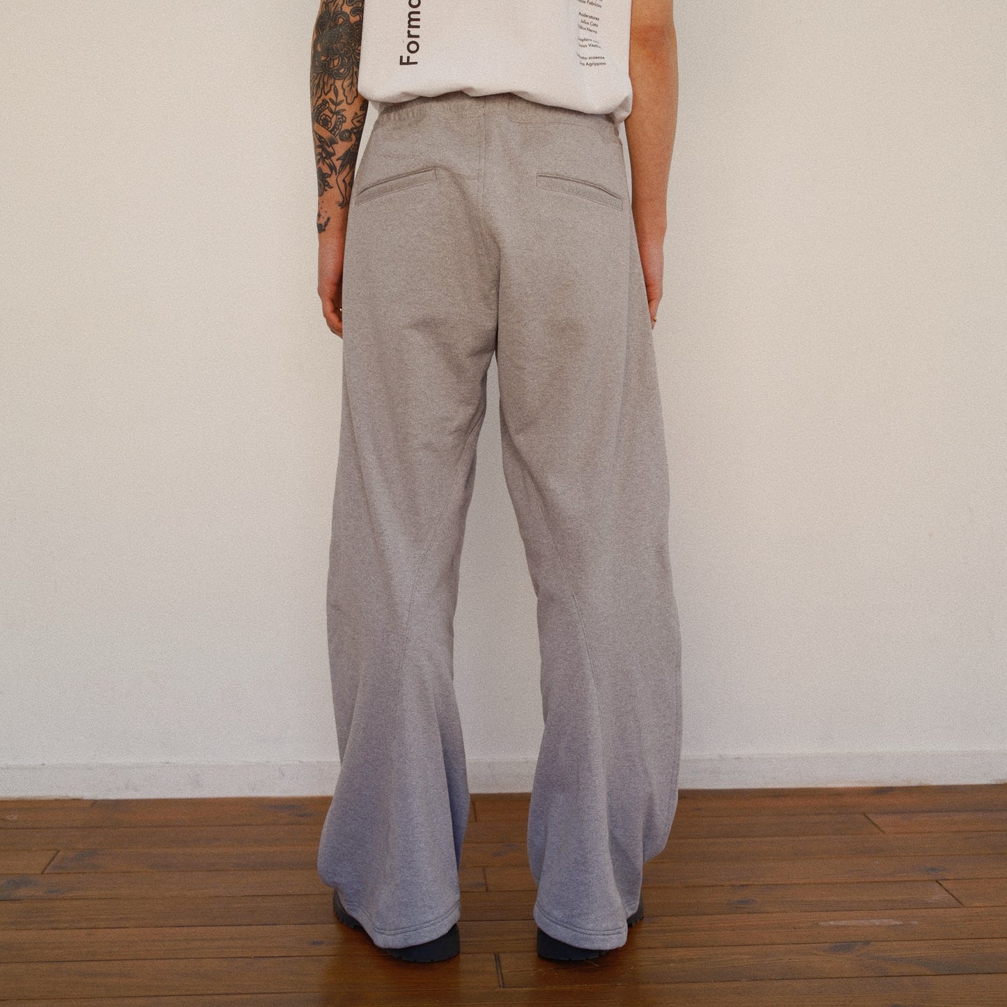 3D Cutting Sweat Pants Gray