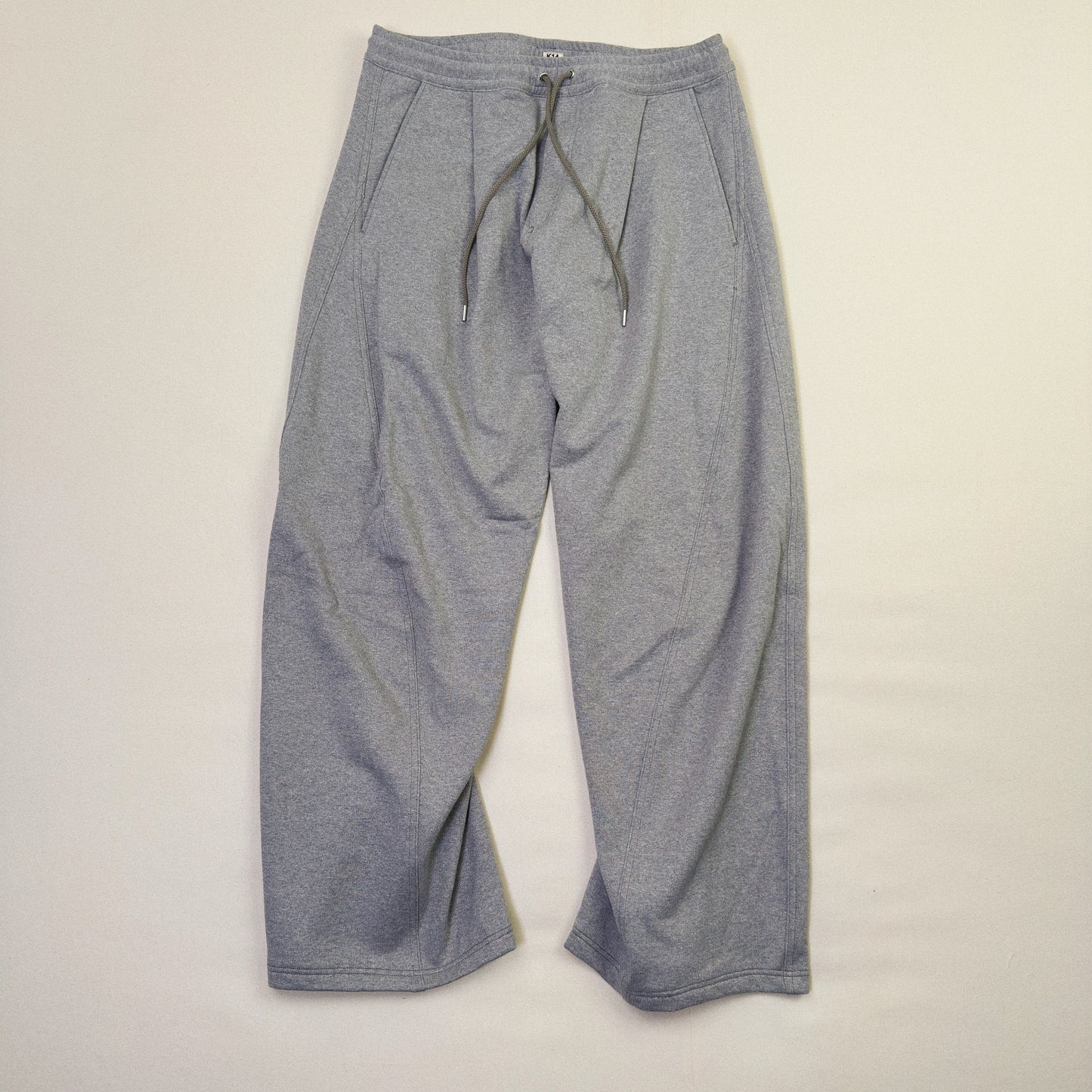 3D Cutting Sweat Pants Gray