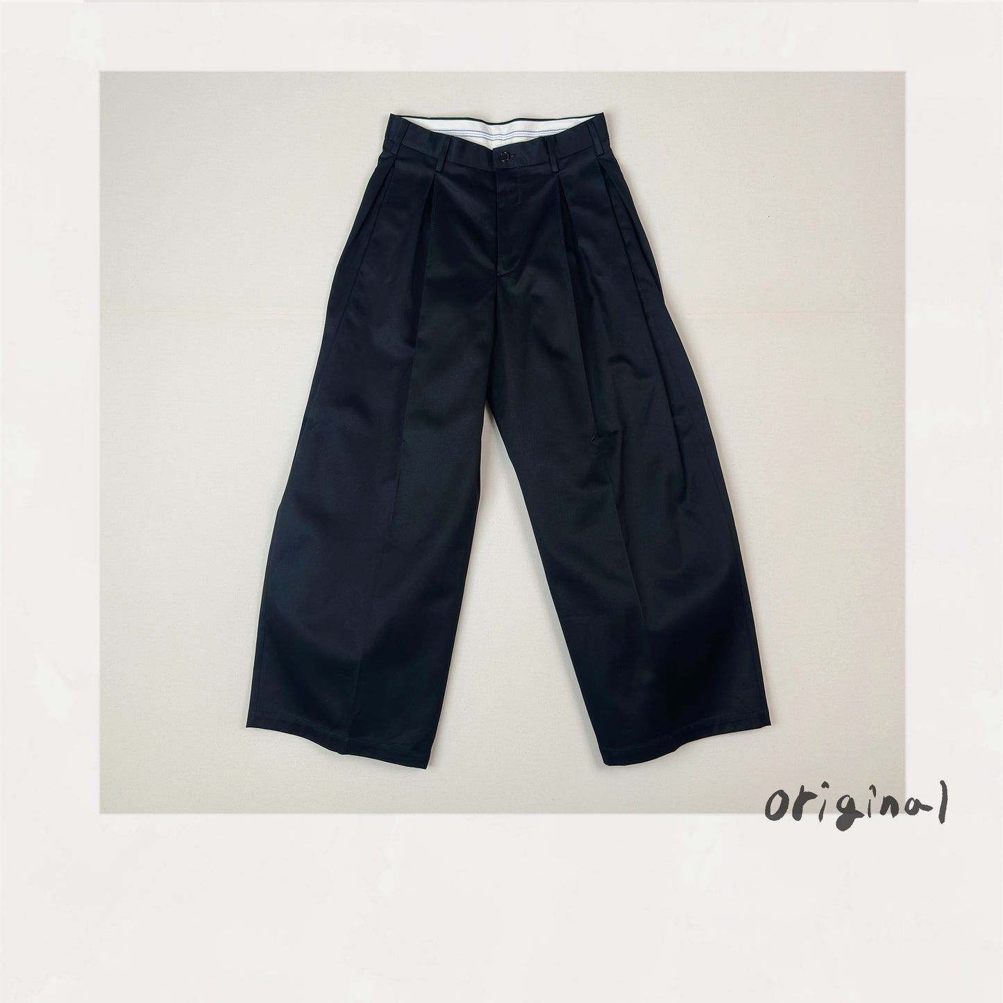 Tuck-detail cotton pants Black