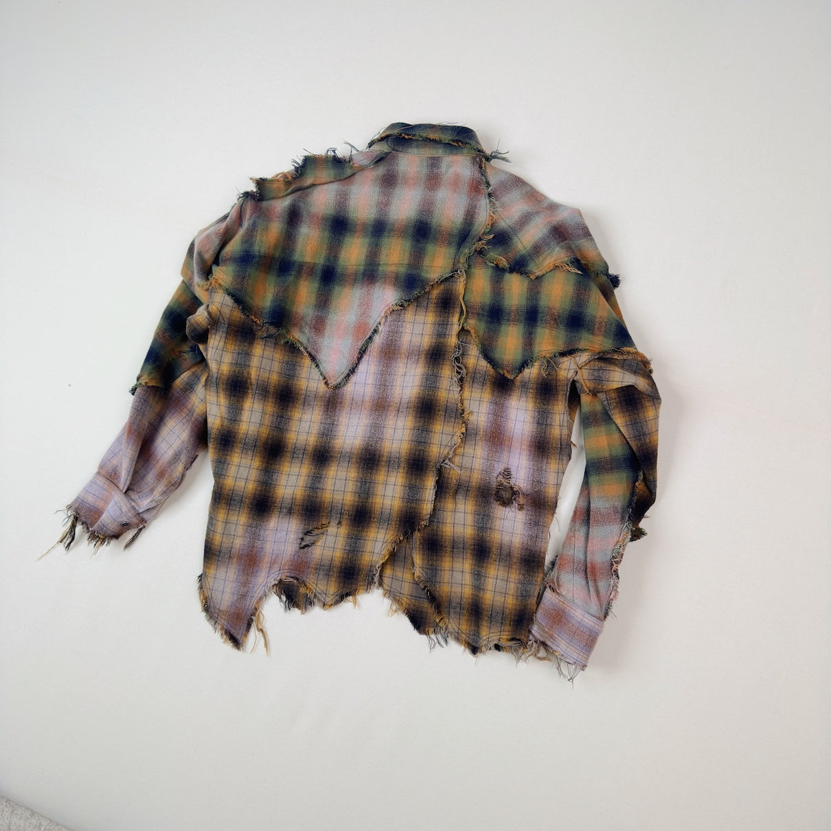 Vintage-eﬀect checked shirt Yellow