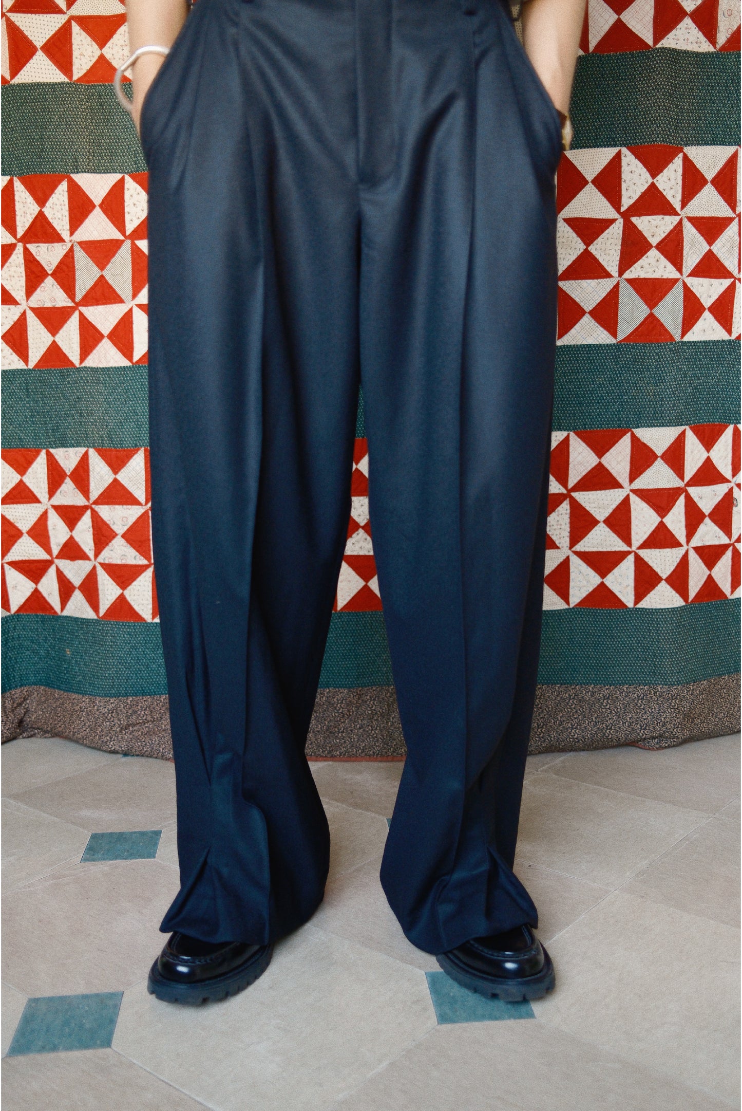 Tuck Pleats pants Black