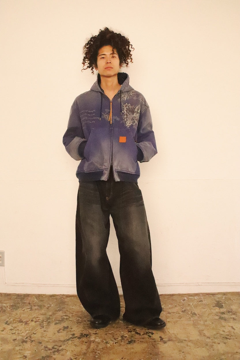 Vintage-eﬀect embroidered jacket Blue