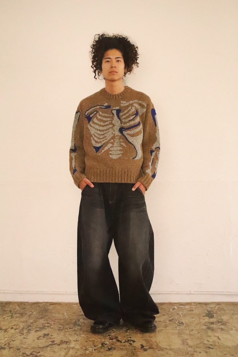 Needle punched knit Brown