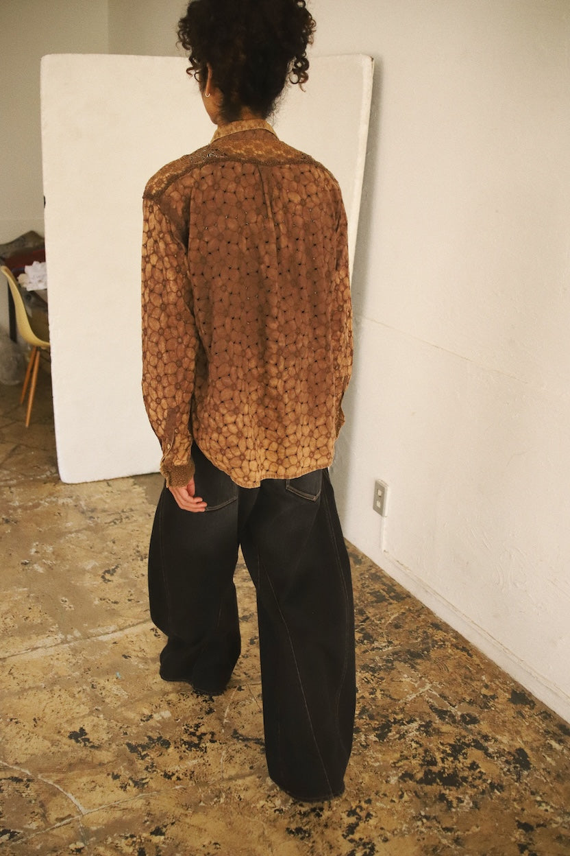 Vintage-eﬀect lace shirt Brown