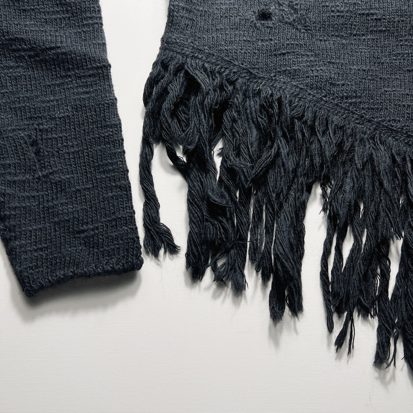 Fringed and destroyed knit Black