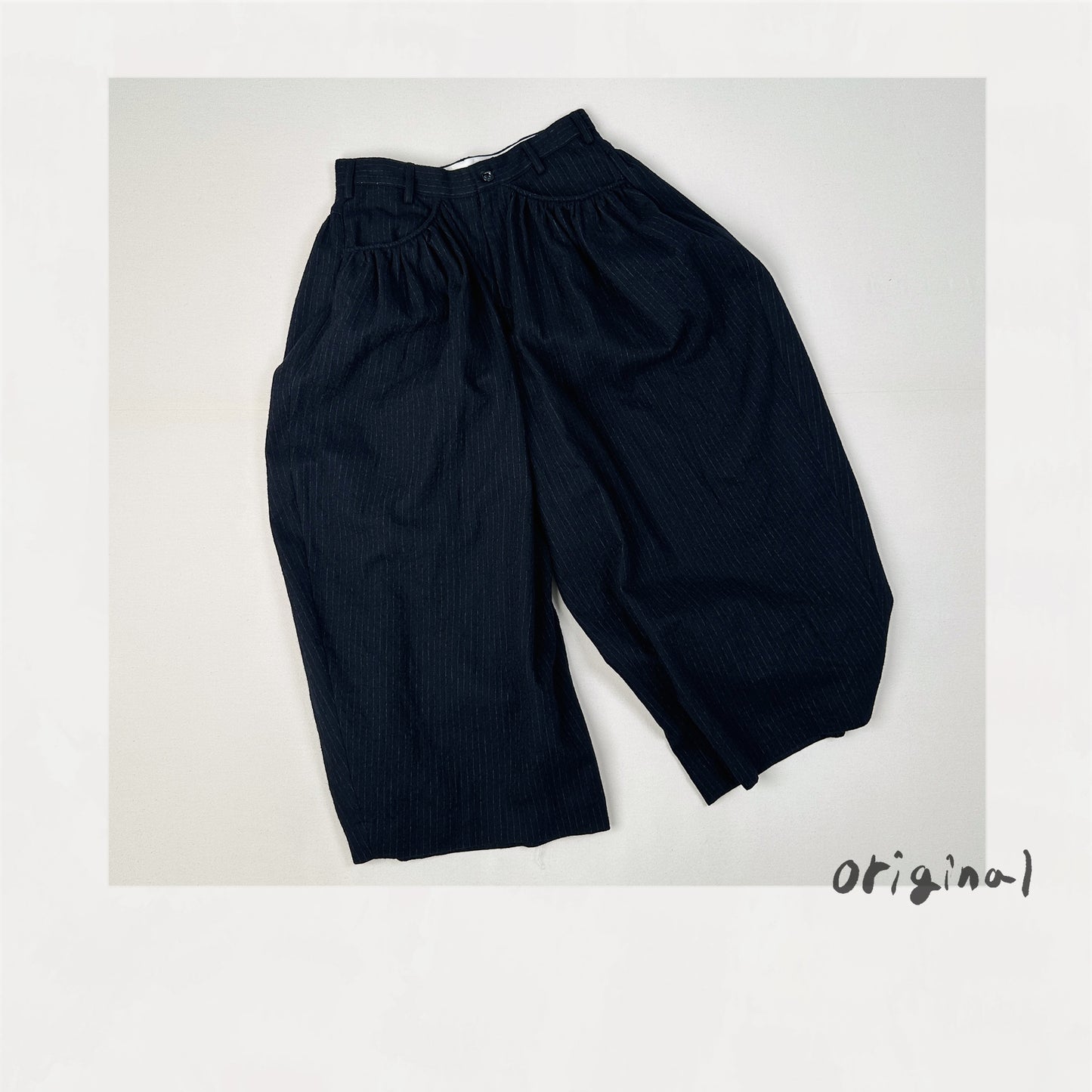 Gatther-detail pants Black
