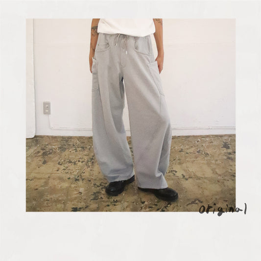 3D cutting sweat pants Gray