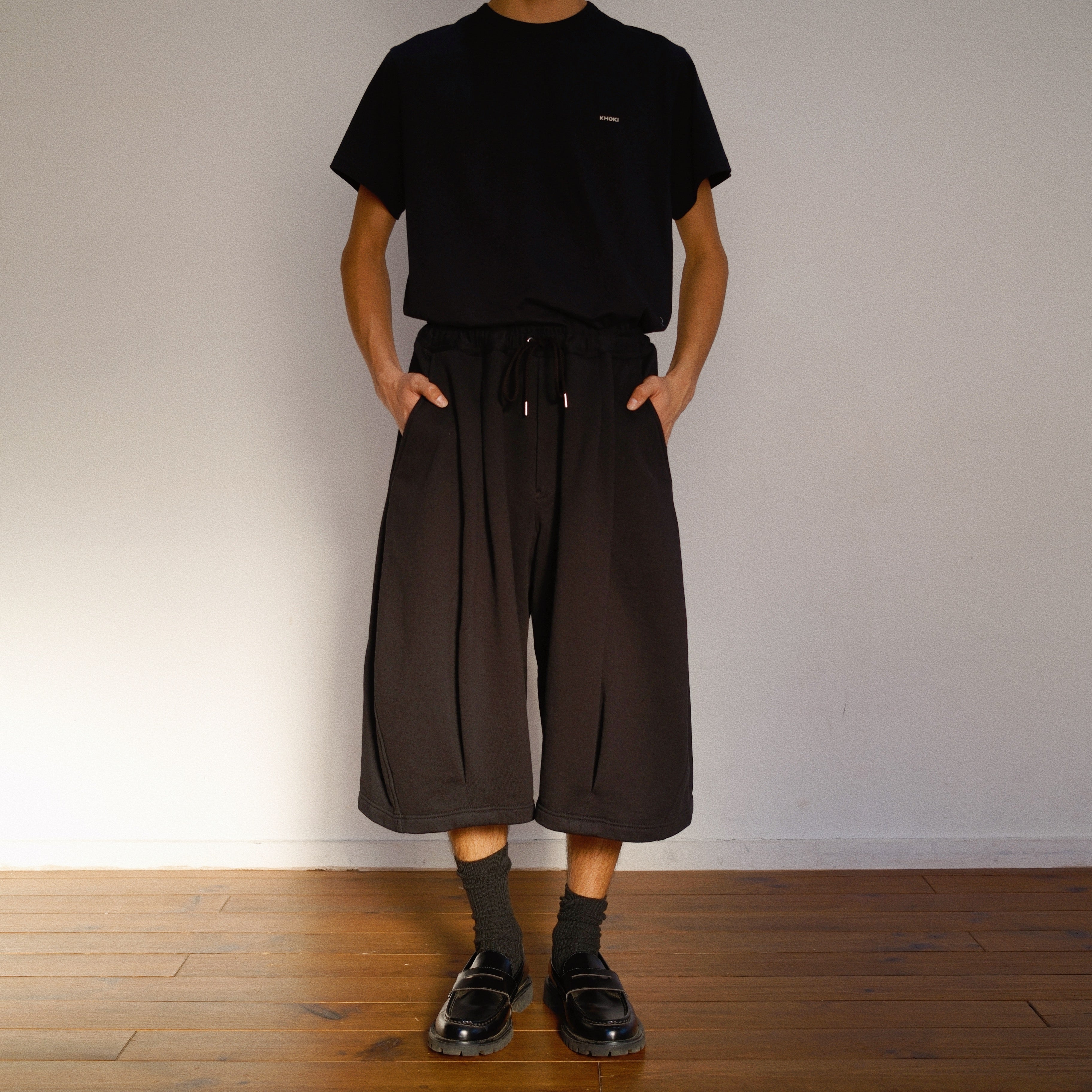 Pleated Balloon Sweat Pants Black – EYE/KHOKI