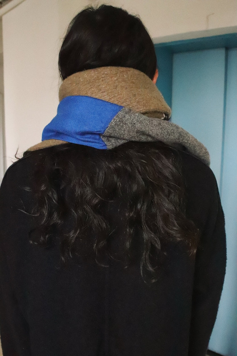 Panel-design muﬄer Blue