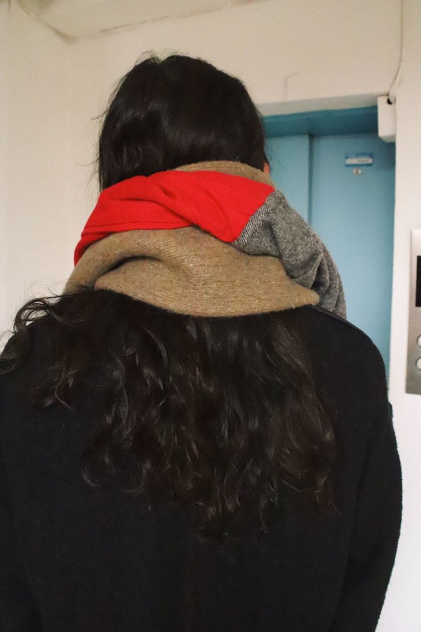 Panel-design muﬄer Red