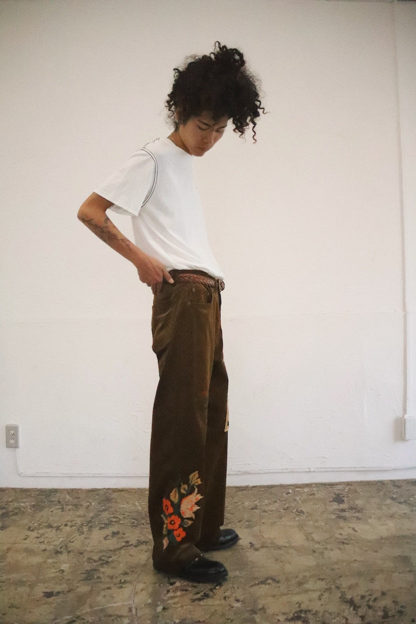 Embroidery-design pants Brown