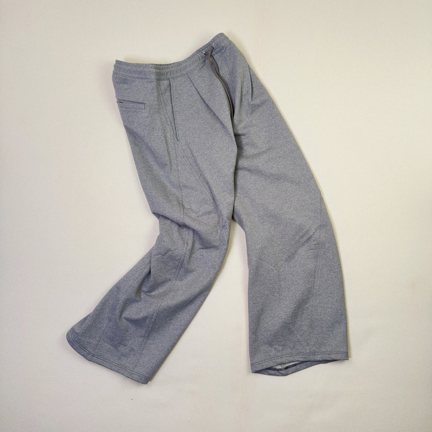 3D Cutting Sweat Pants Gray