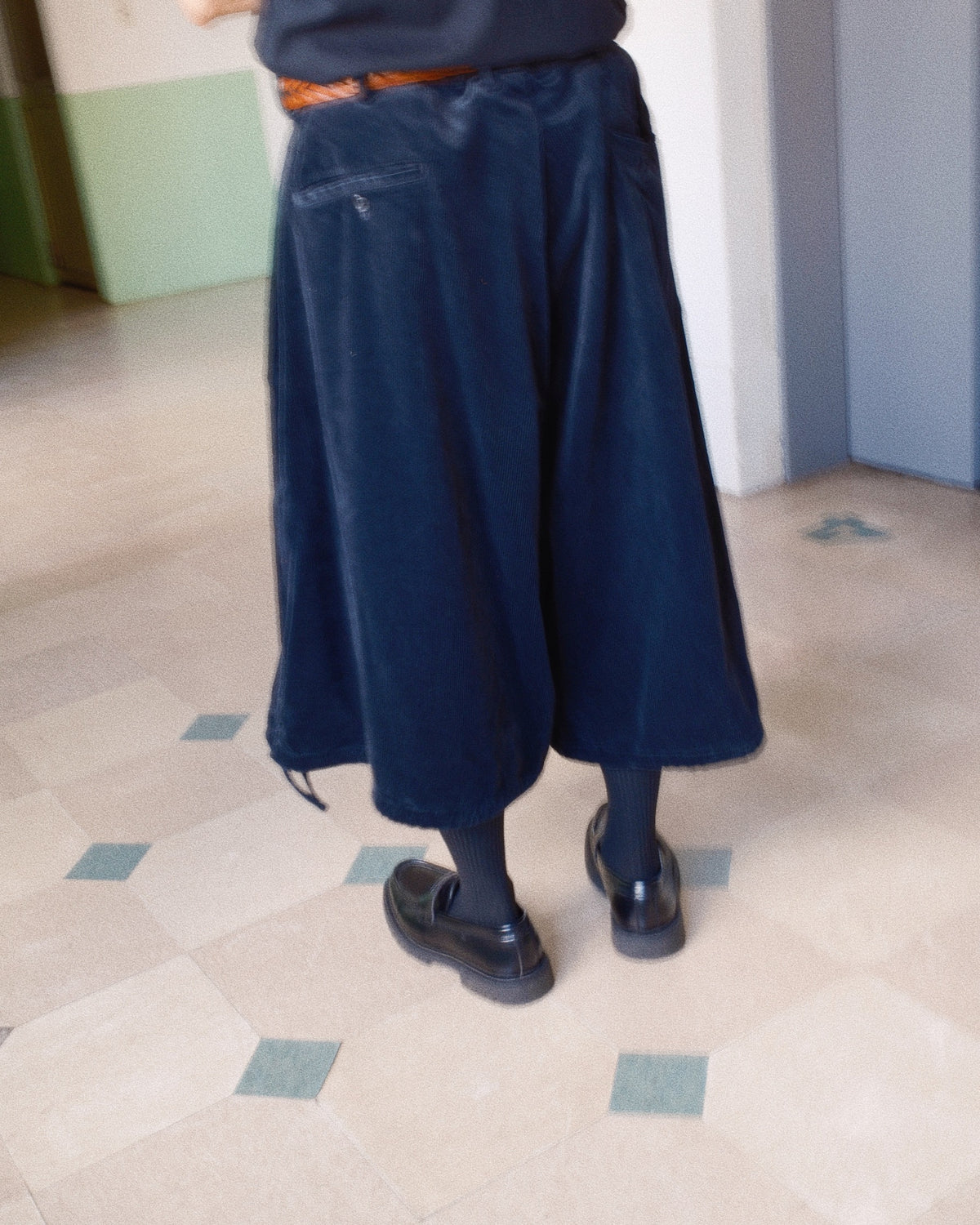 Wide-leg Cropped Corduroy Pants Black