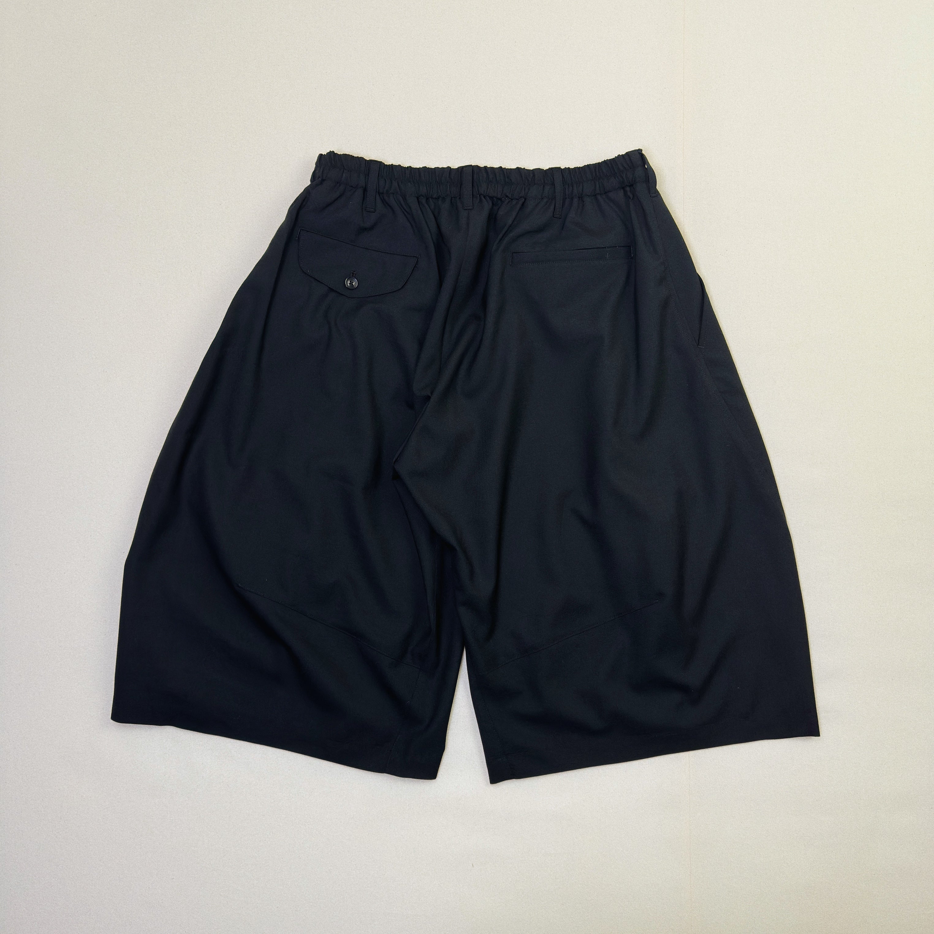 Pleated Balloon Dress Pants Black – EYE/KHOKI
