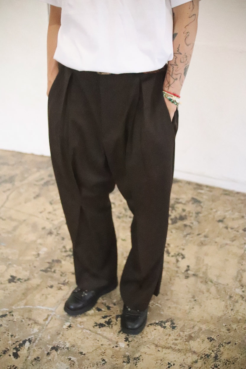 Tuck-detail pants Brown