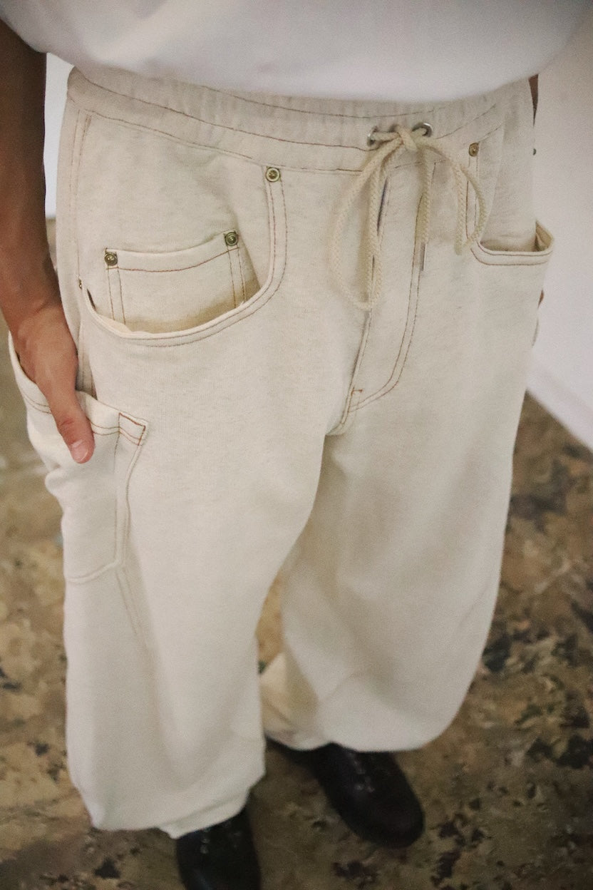 3D cutting sweat pants Oatmeal