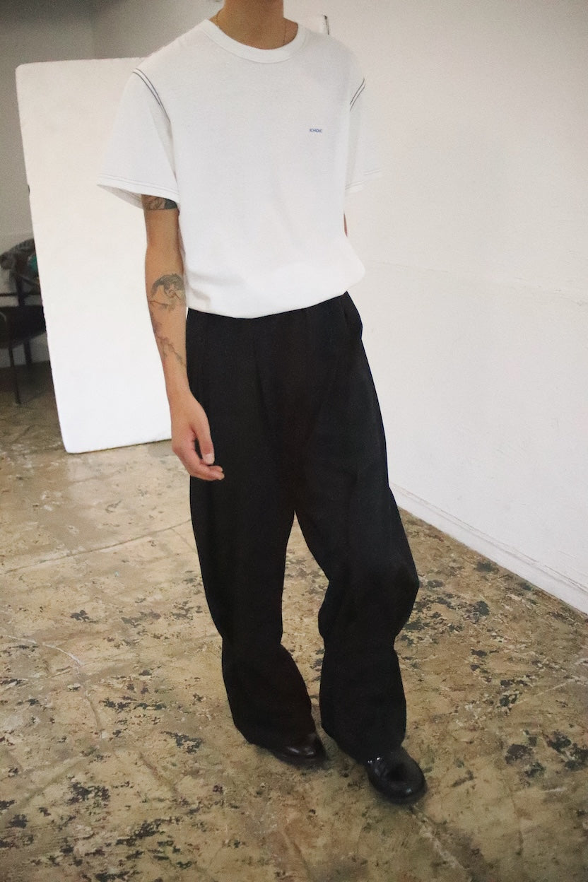 Tuck-detail pants Black