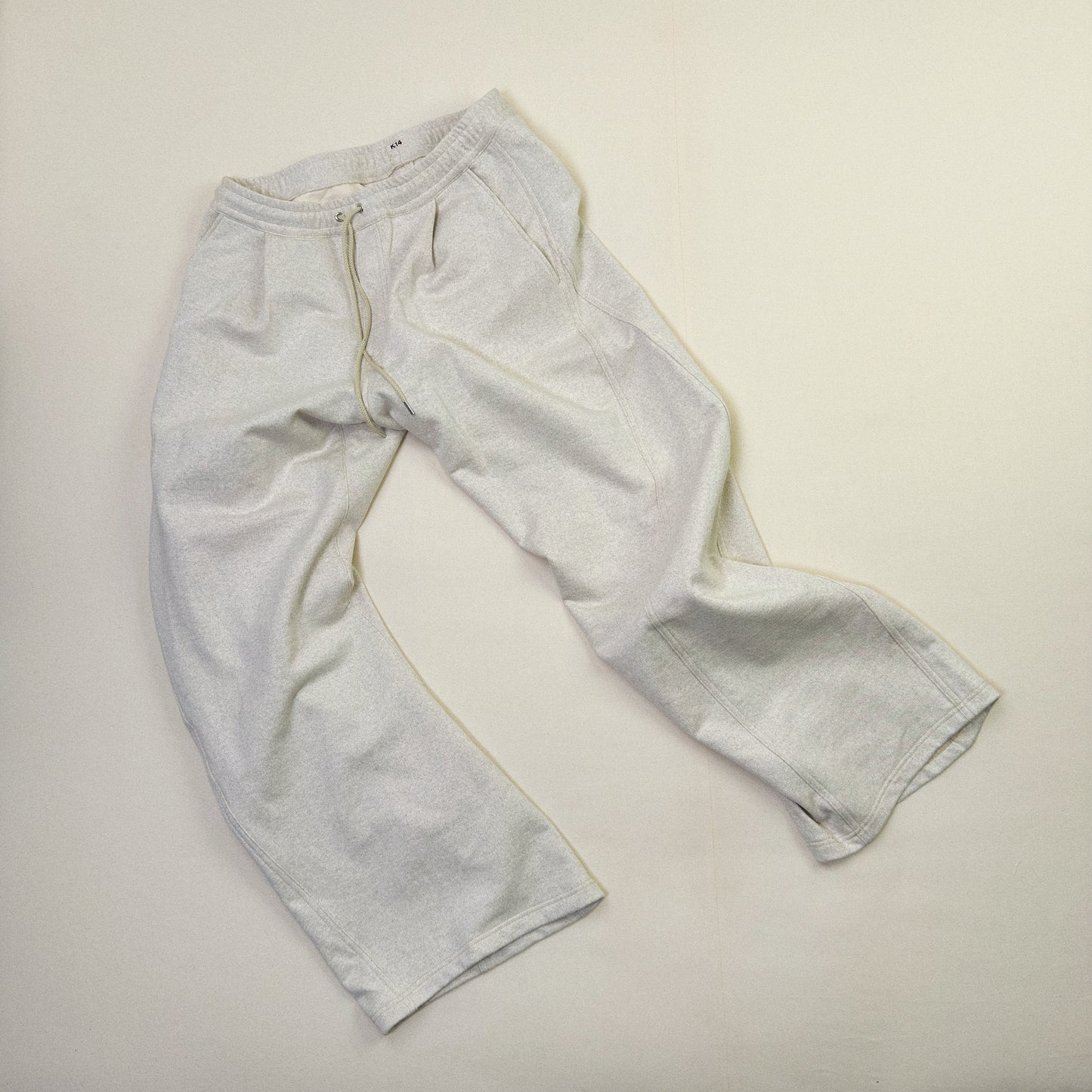 3D Cutting Sweat Pants Oatmeal