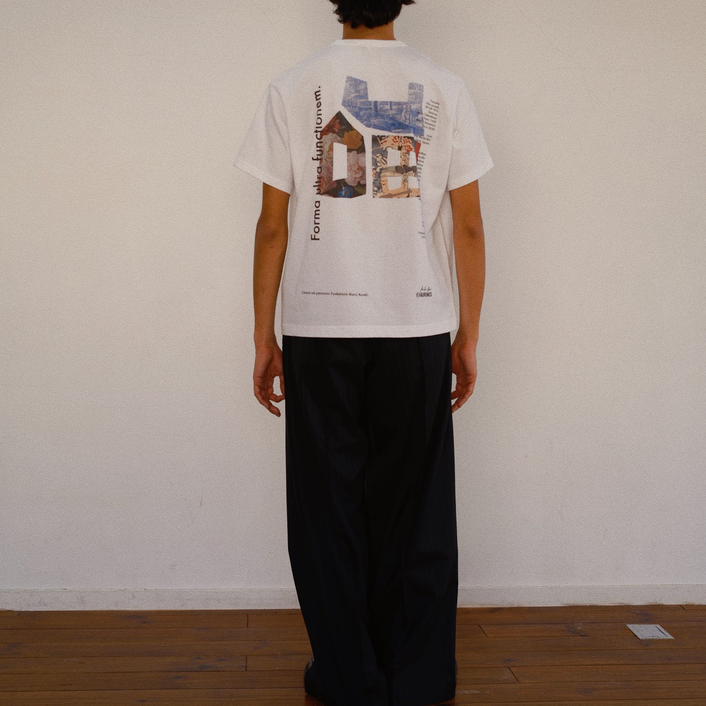 The House T Shirt white