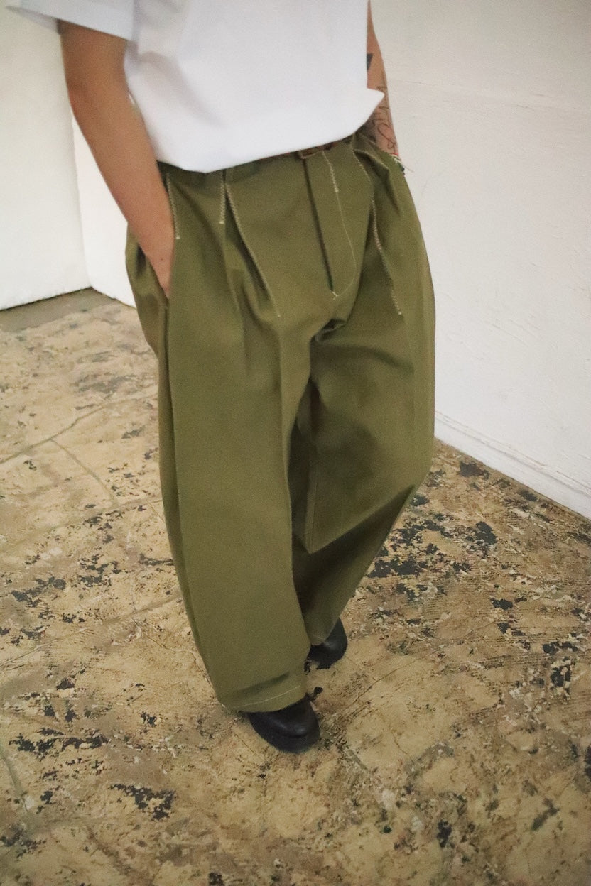 Tuck-detail cotton pants Khaki