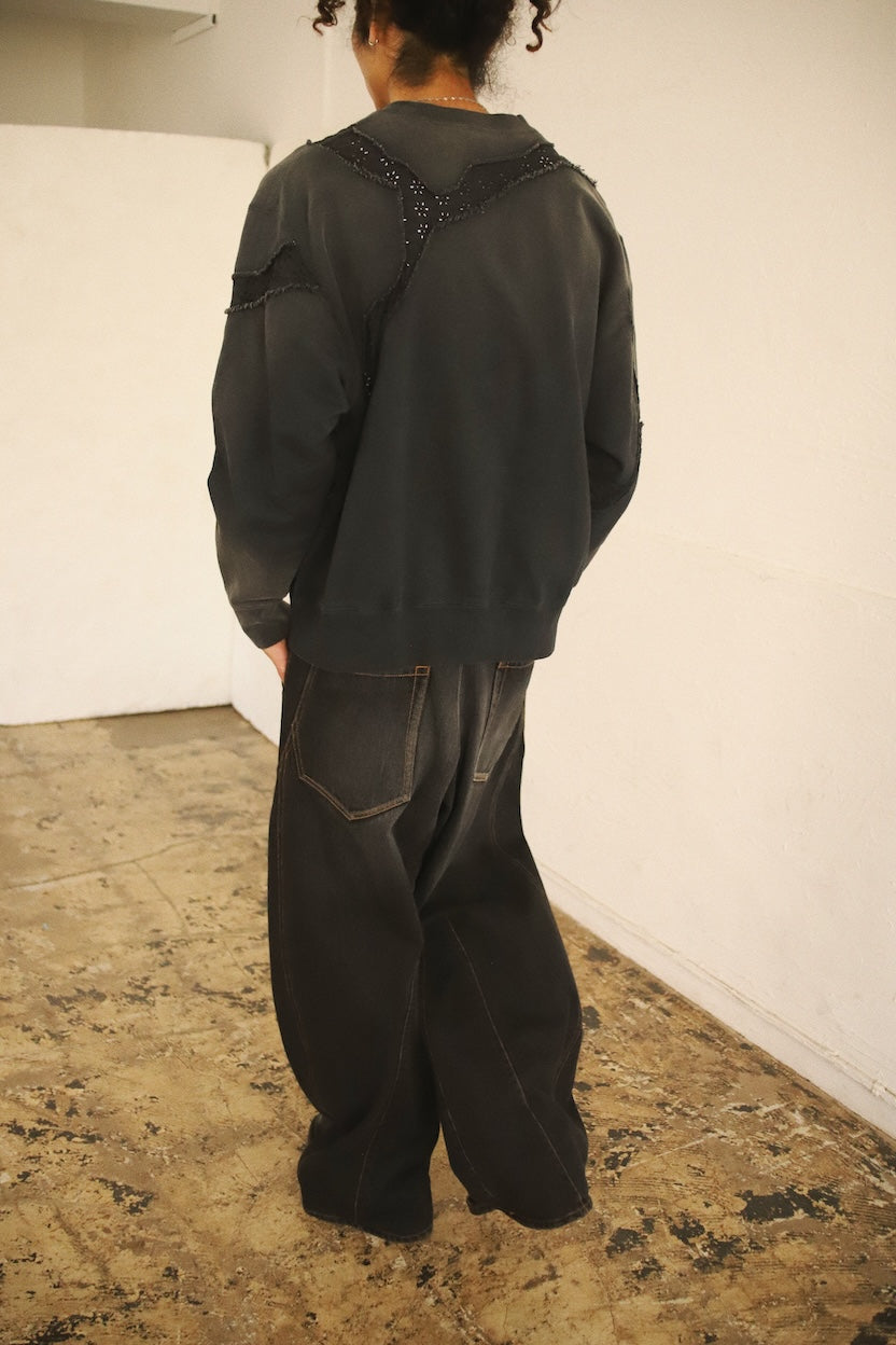 Vintage-eﬀect asymmetric sweat shirt Black