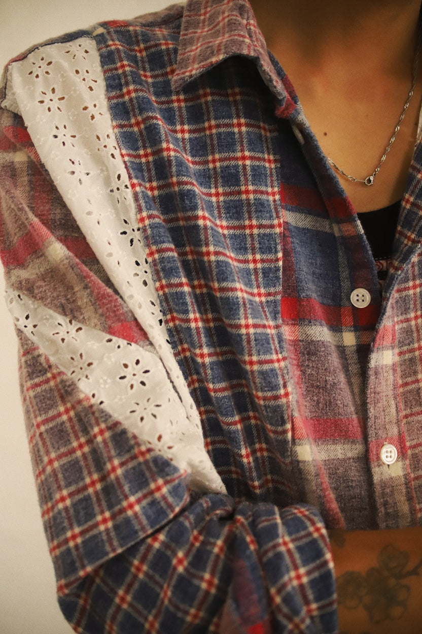 Vintage-eﬀect asymmetric shirt Blue