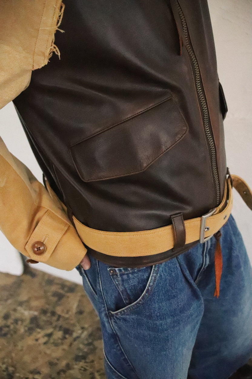 Vintage-eﬀect leather jacket Brown