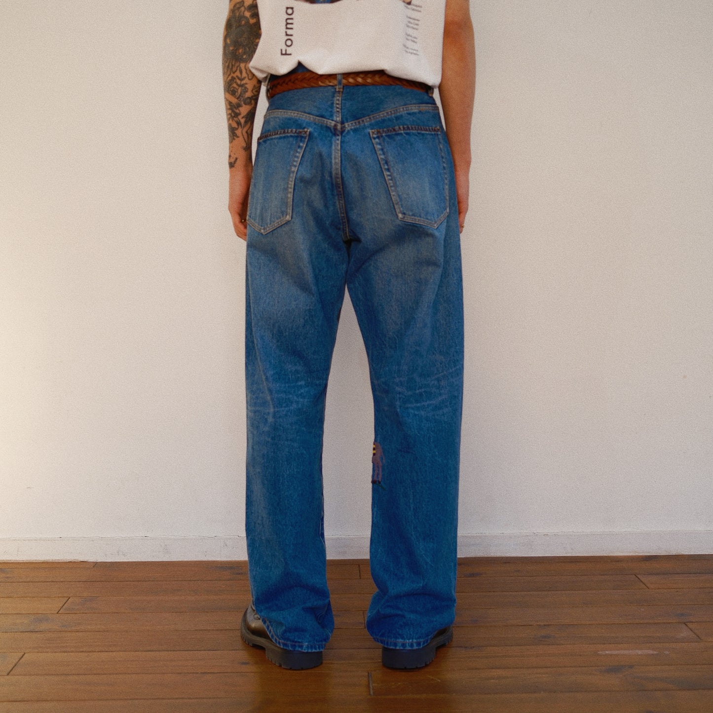 Hand-Embroidered Denim Pants 　Indigo