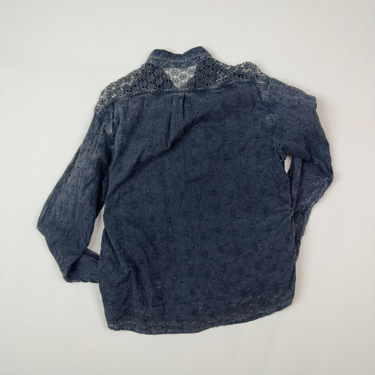 Vintage-eﬀect lace shirt Black