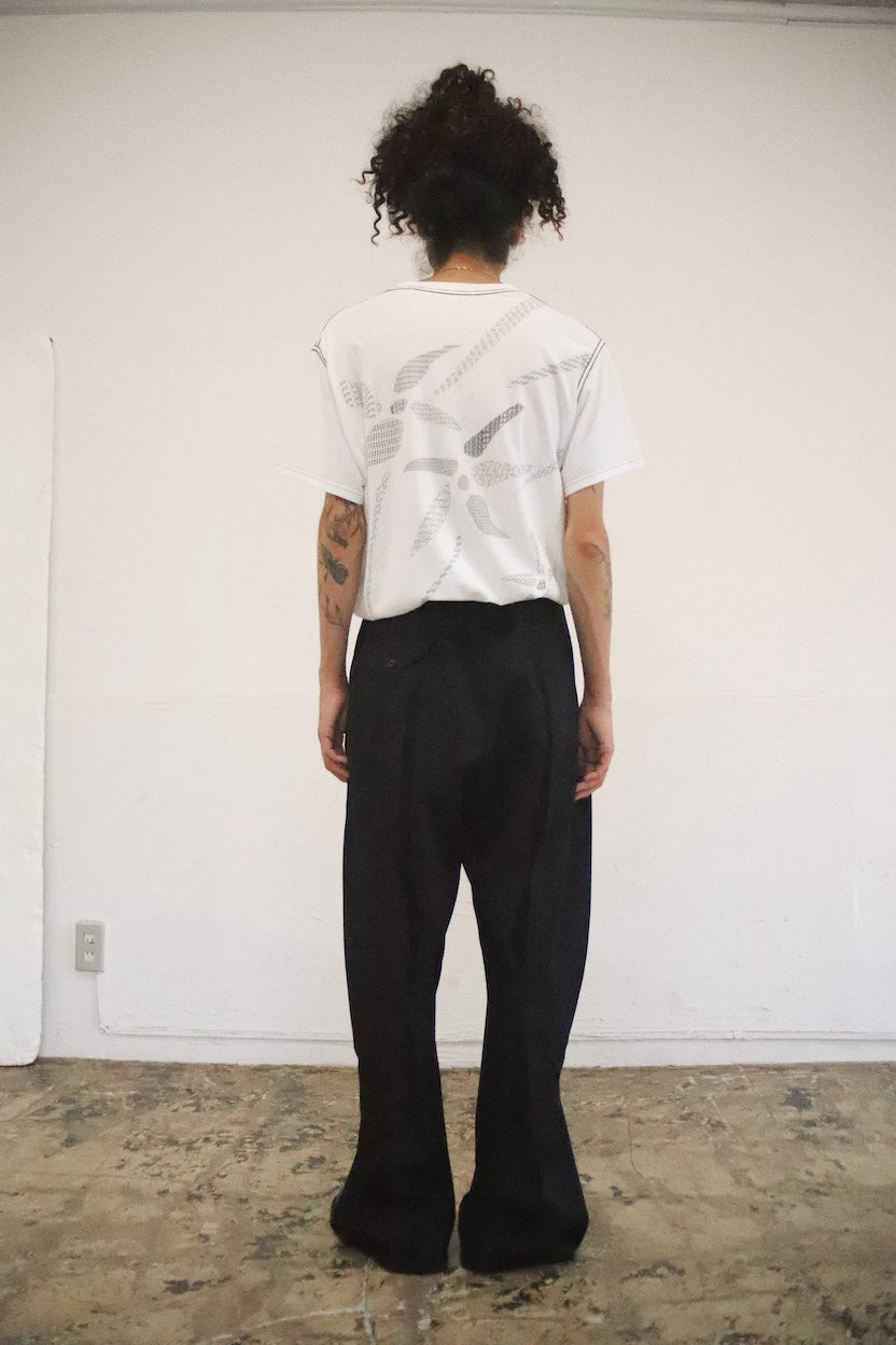 Tuck-detail pants Black