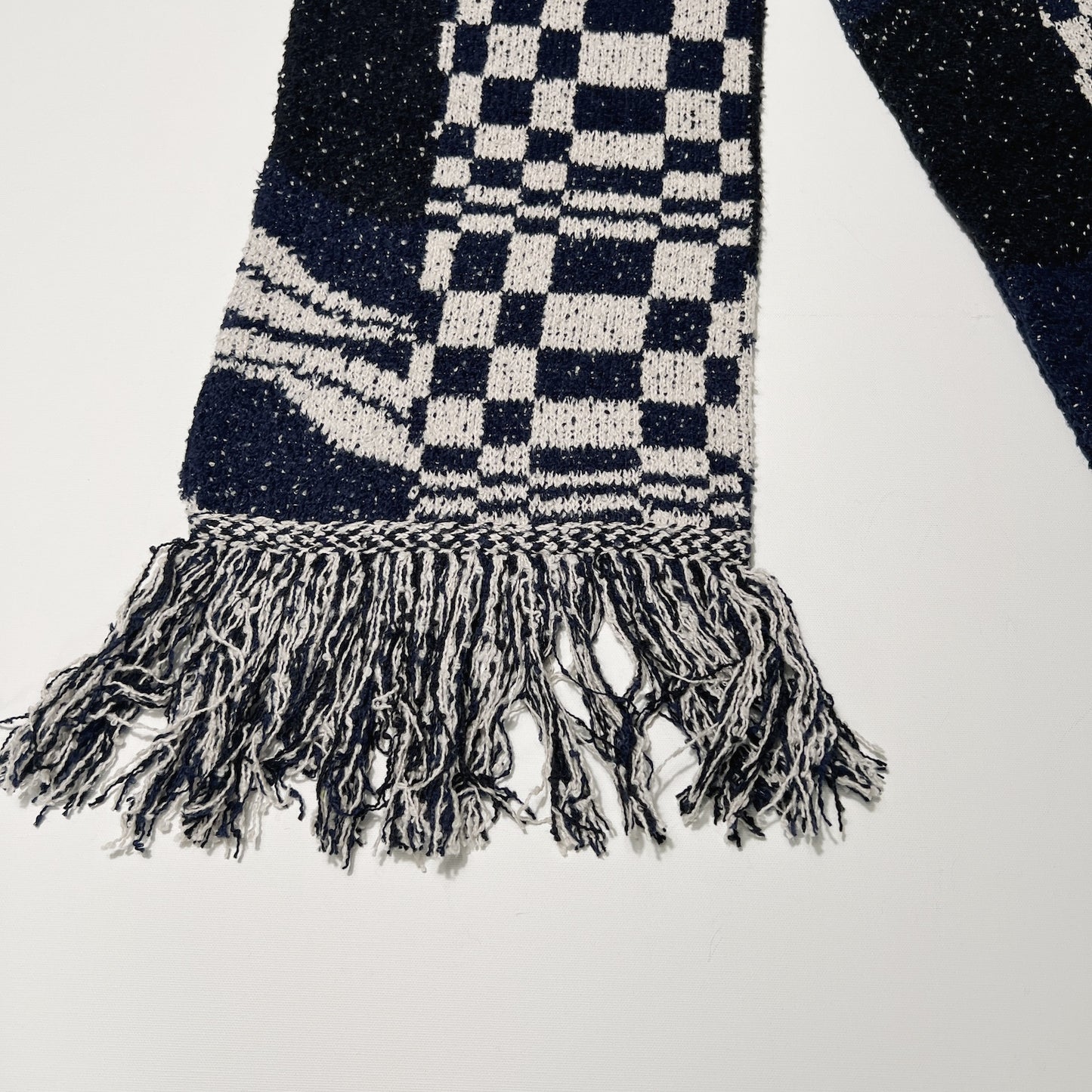 Intarsia-knit muffler Navy