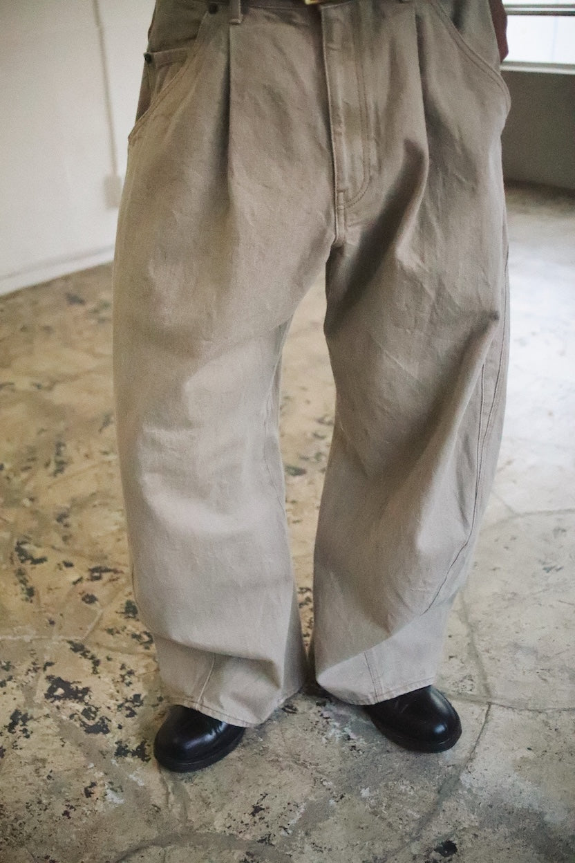 3D cutting denim pants Beige