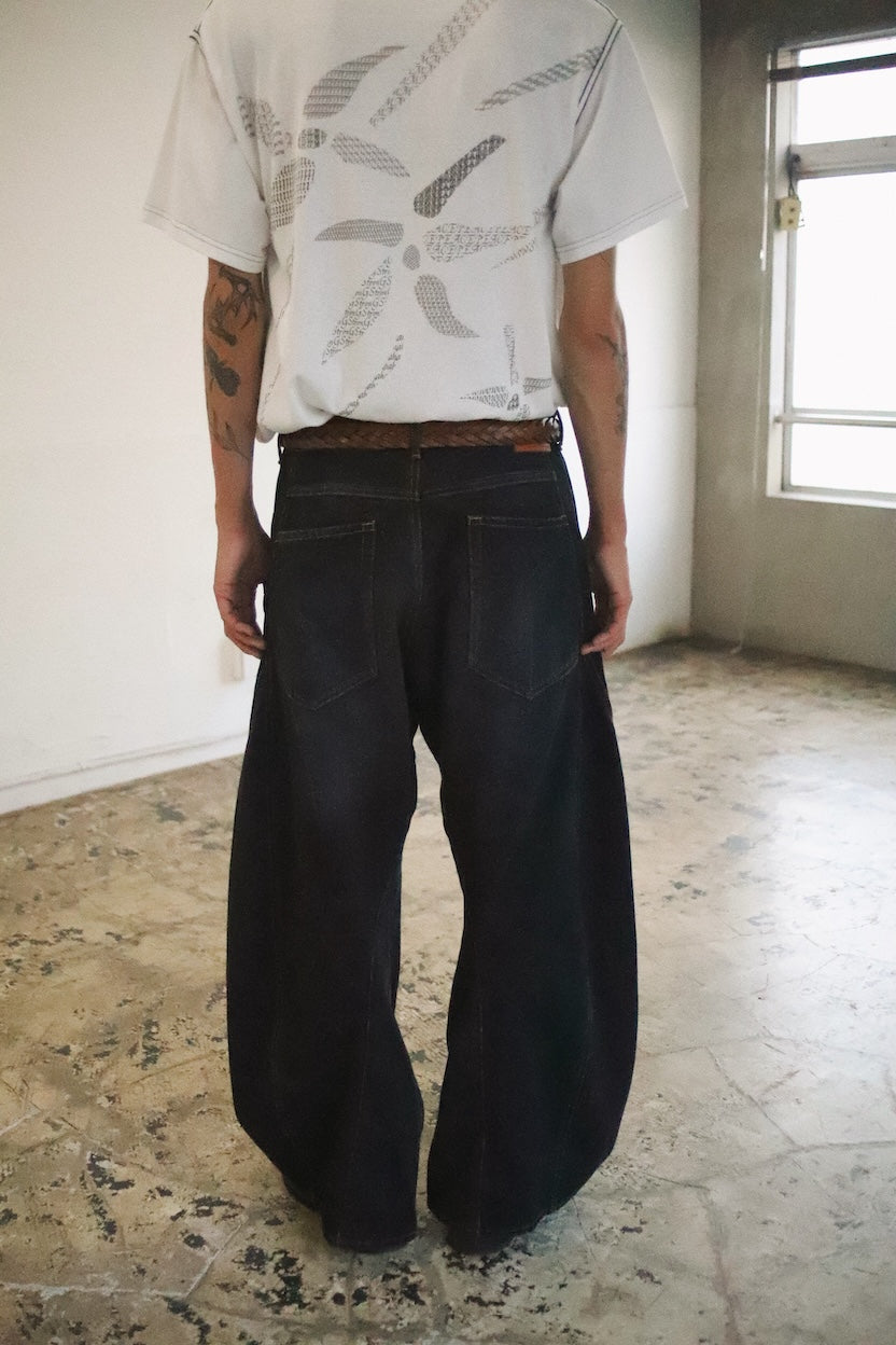 3D cutting denim pants Black