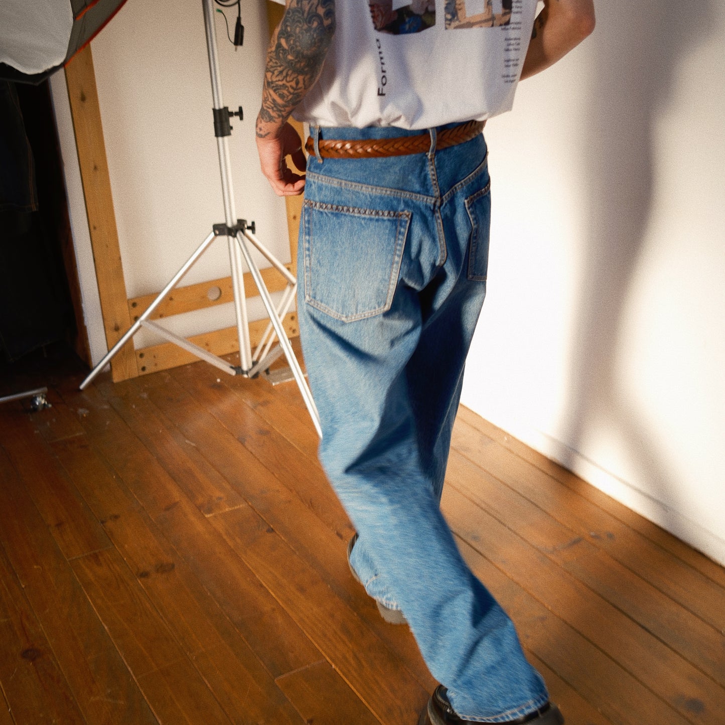 Hand-Embroidered Denim Pants 　Indigo