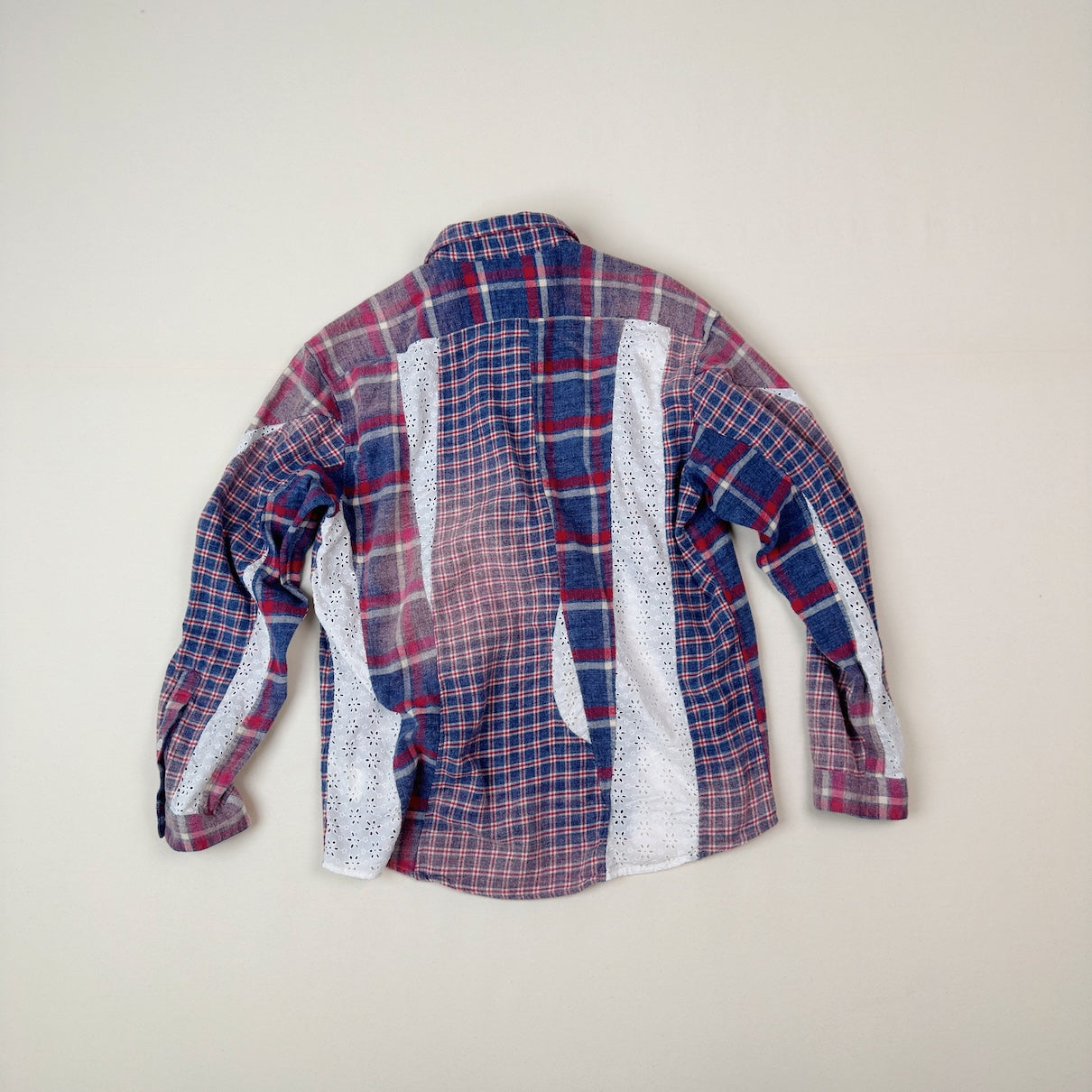 Vintage-eﬀect asymmetric shirt Blue