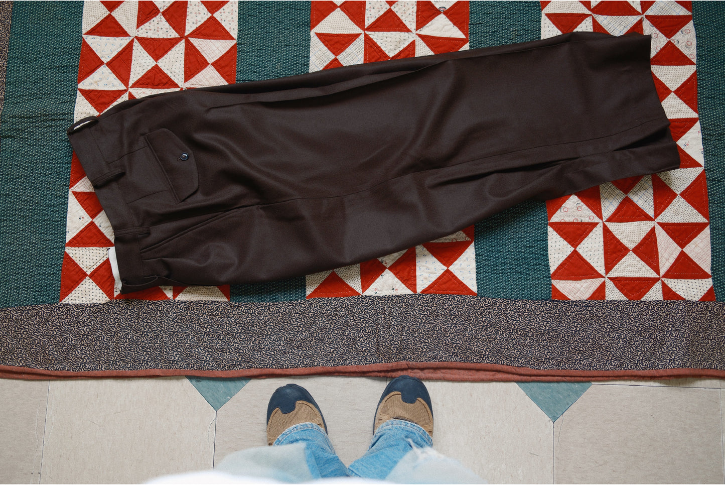 Tuck Pleats pants Brown