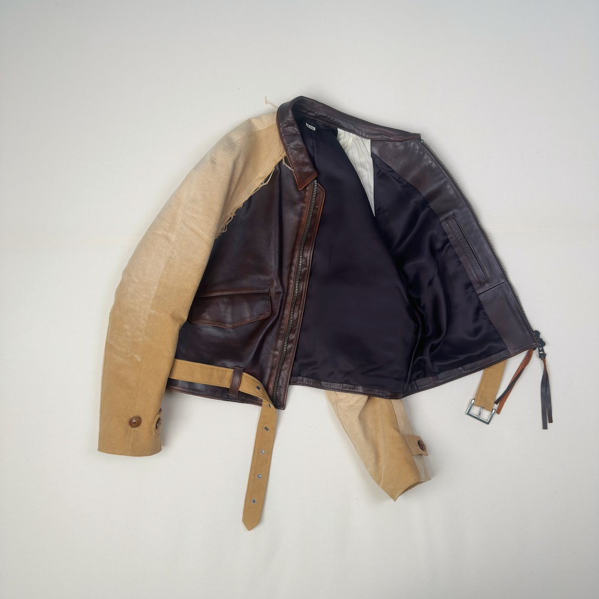 Vintage-eﬀect leather jacket Brown
